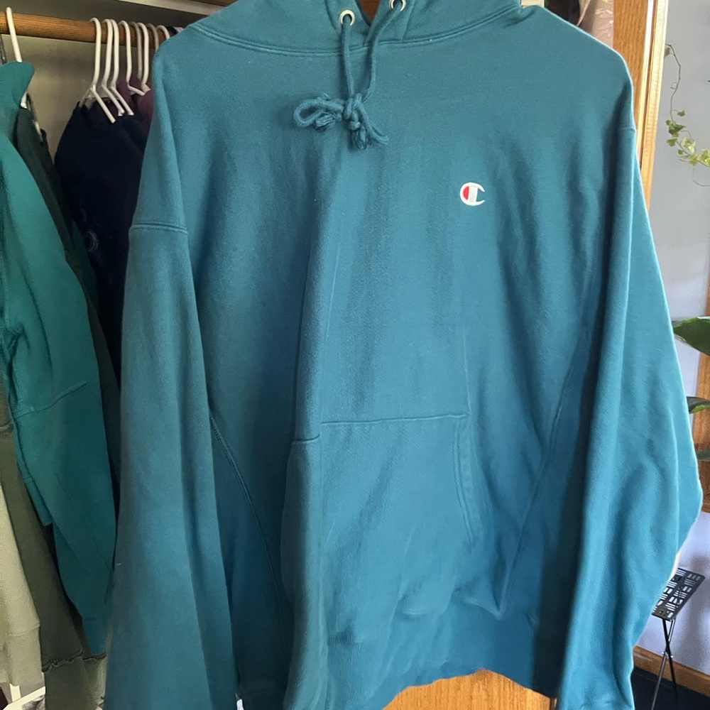 Men’s champion hoodie